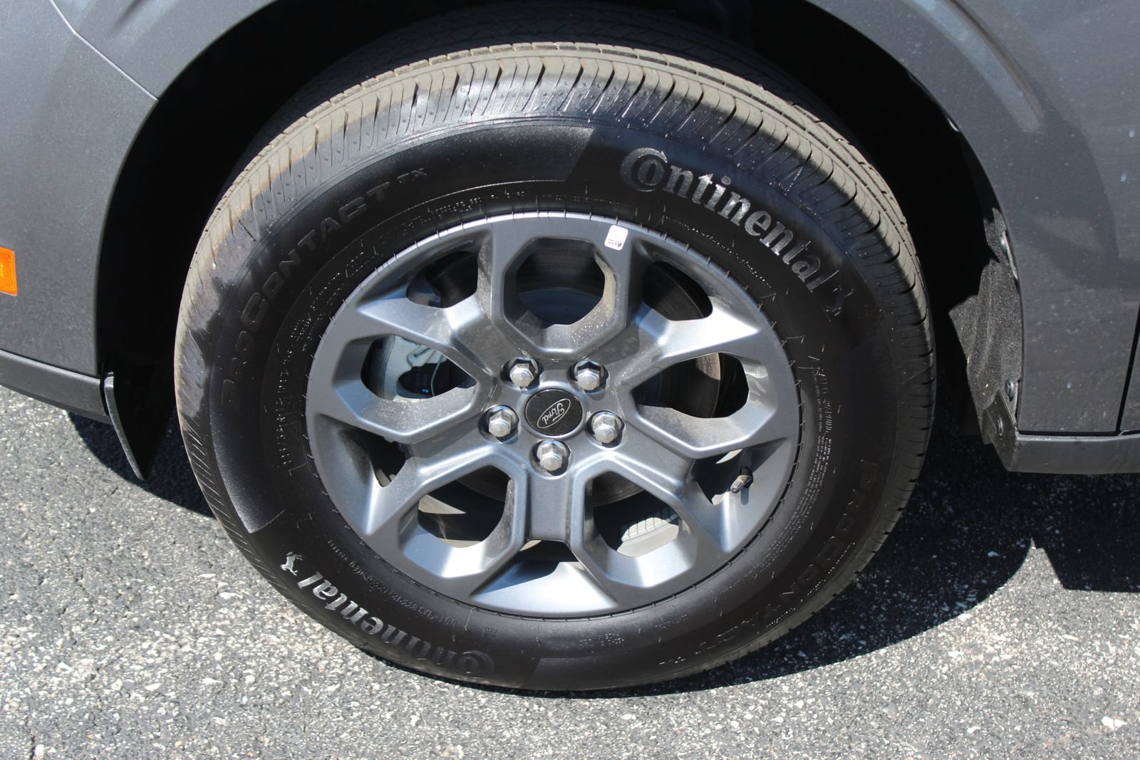 New 2025 Ford Maverick XLT w/ XLT Luxury Package FWD image 2