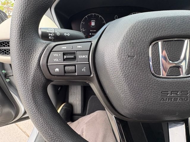 Used 2025 Honda HR-V LX image 14