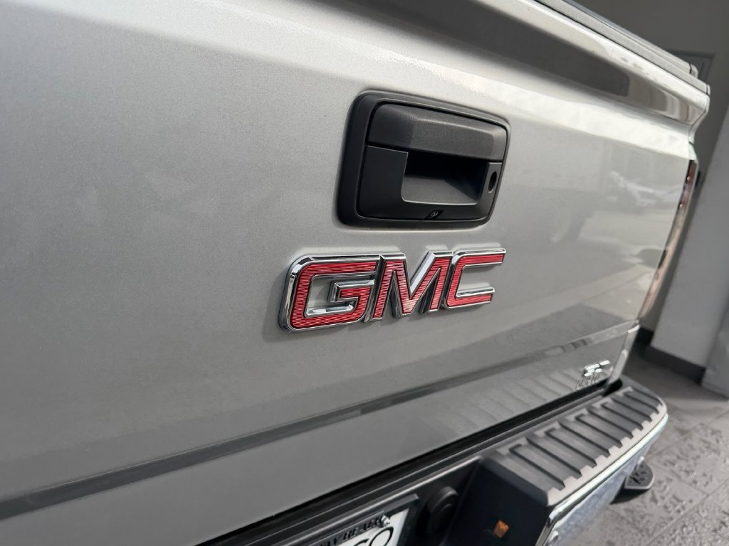 Used 2018 GMC Sierra 1500 SLT AWD/4WD image 17