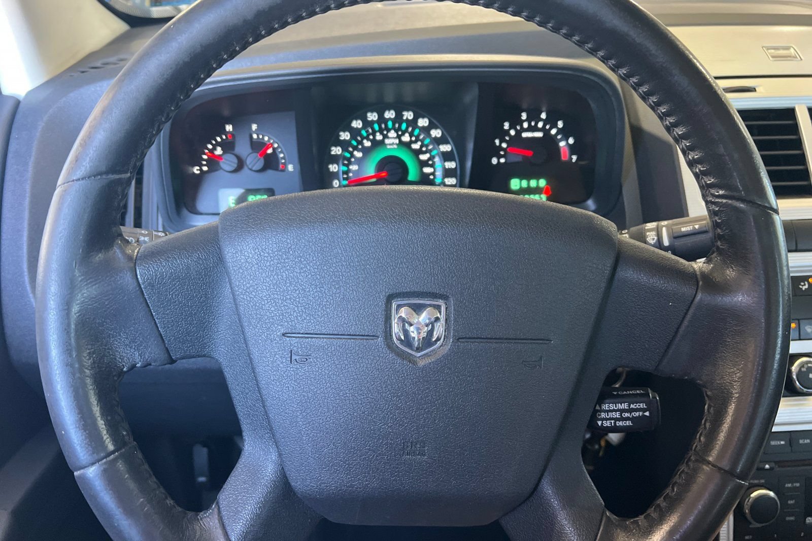 Used 2010 Dodge Journey SXT w/ Flexible Seating Group FWD image 22