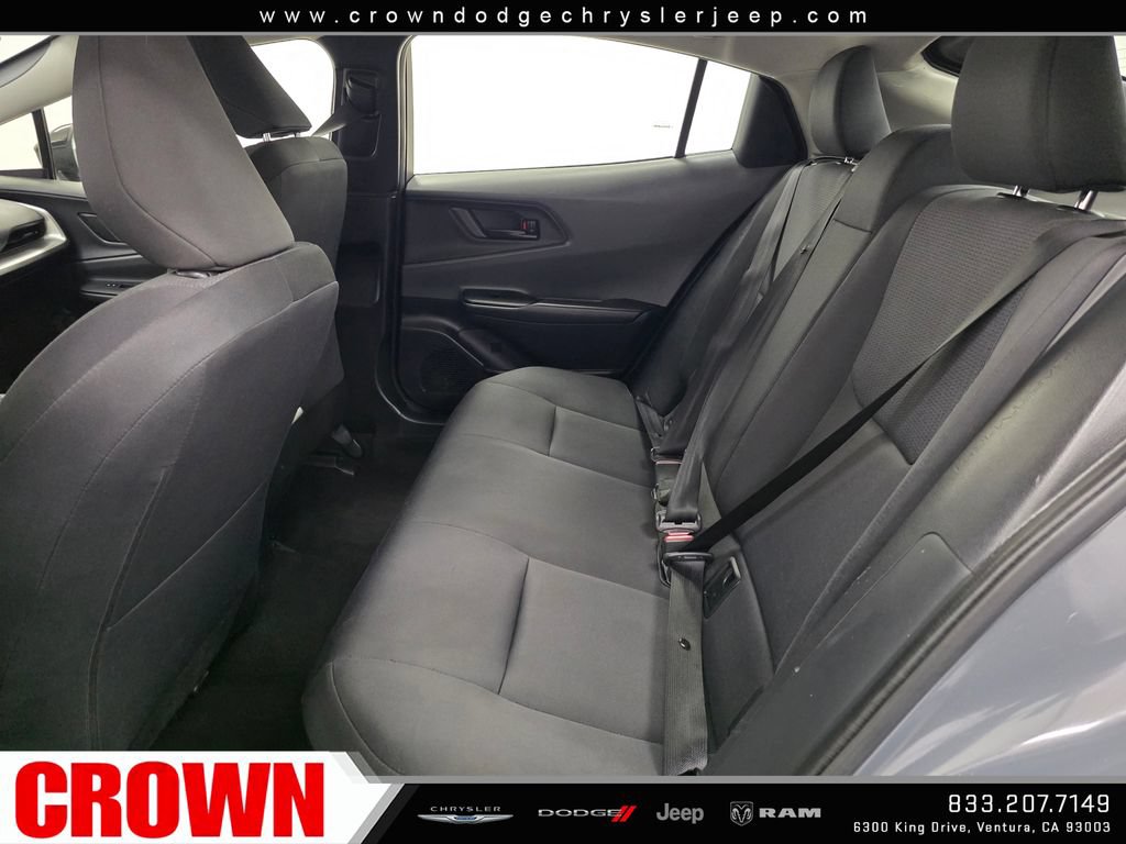 Used 2024 Toyota Prius LE FWD image 17