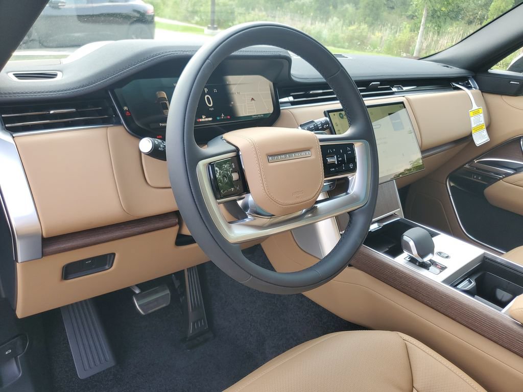 New 2026 Land Rover Range Rover SE AWD/4WD image 13