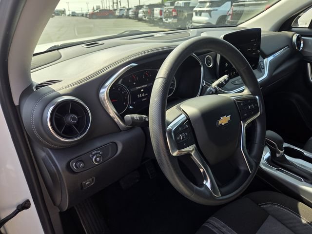 Certified 2024 Chevrolet Blazer LT w/ Convenience Package FWD image 23