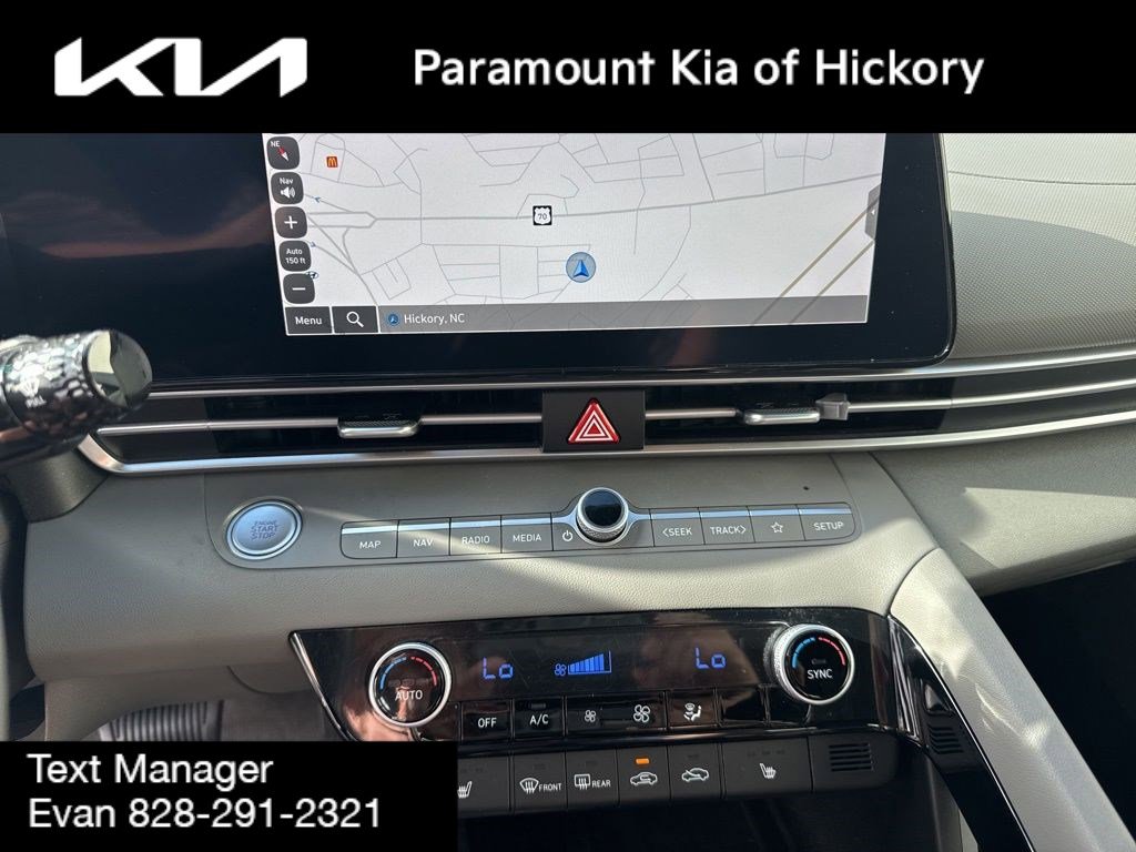 Used 2023 Hyundai Elantra SEL w/ Convenience Package image 20