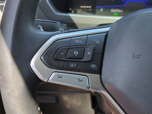 Used 2022 Volkswagen Tiguan SE w/ Panoramic Sunroof Package FWD image 17