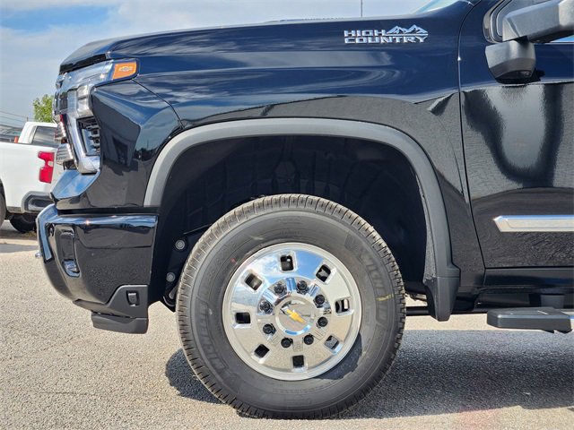 New 2026 Chevrolet Silverado 3500 High Country w/ High Country Premium Package image 5