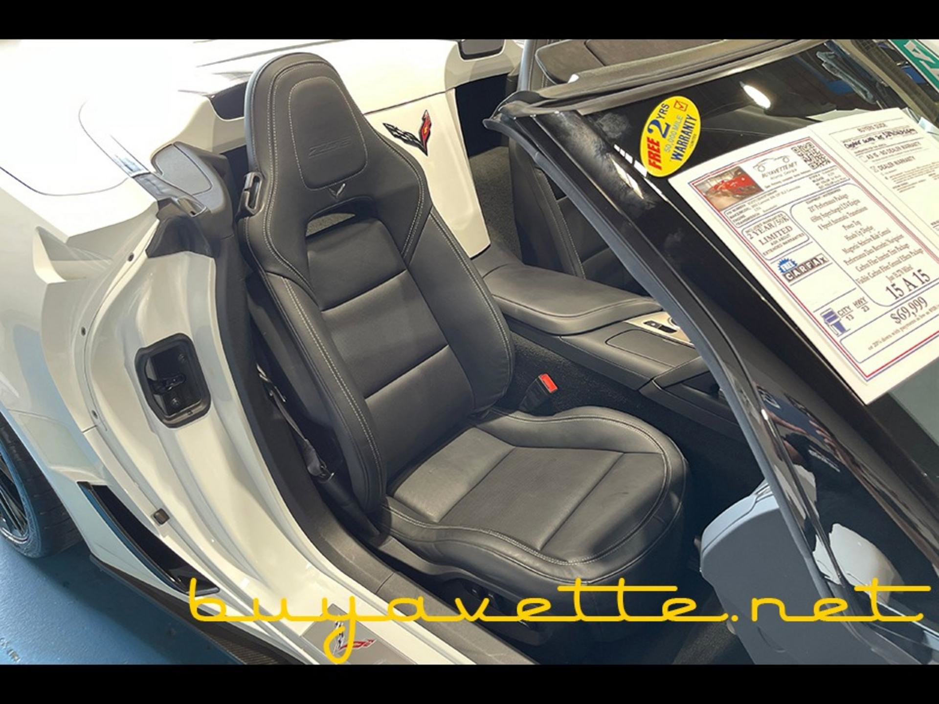 Used 2015 Chevrolet Corvette Z06 w/ 3LZ Preferred Equipment Group RWD image 22
