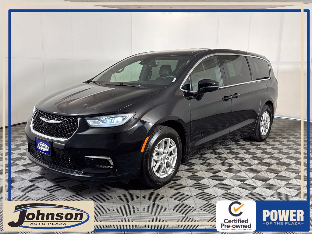 Certified 2025 Chrysler Pacifica Select FWD image 1