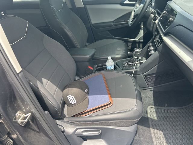 Used 2023 Volkswagen Taos SE FWD image 21