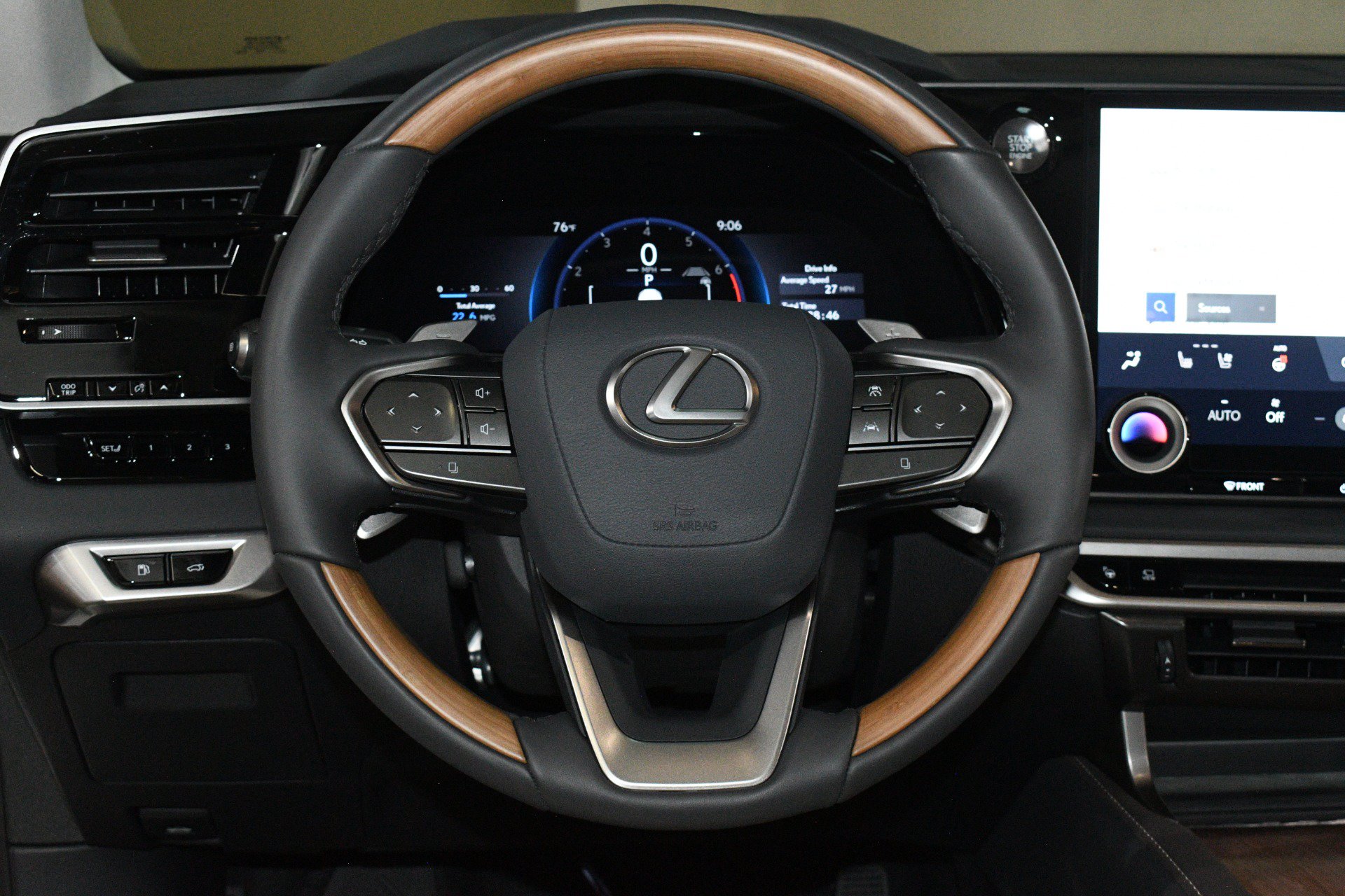 Used 2025 Lexus RX 350 Premium Plus w/ Convenience Package FWD image 23