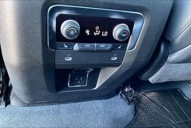 Used 2024 Chevrolet Tahoe RST w/ Luxury Package image 17