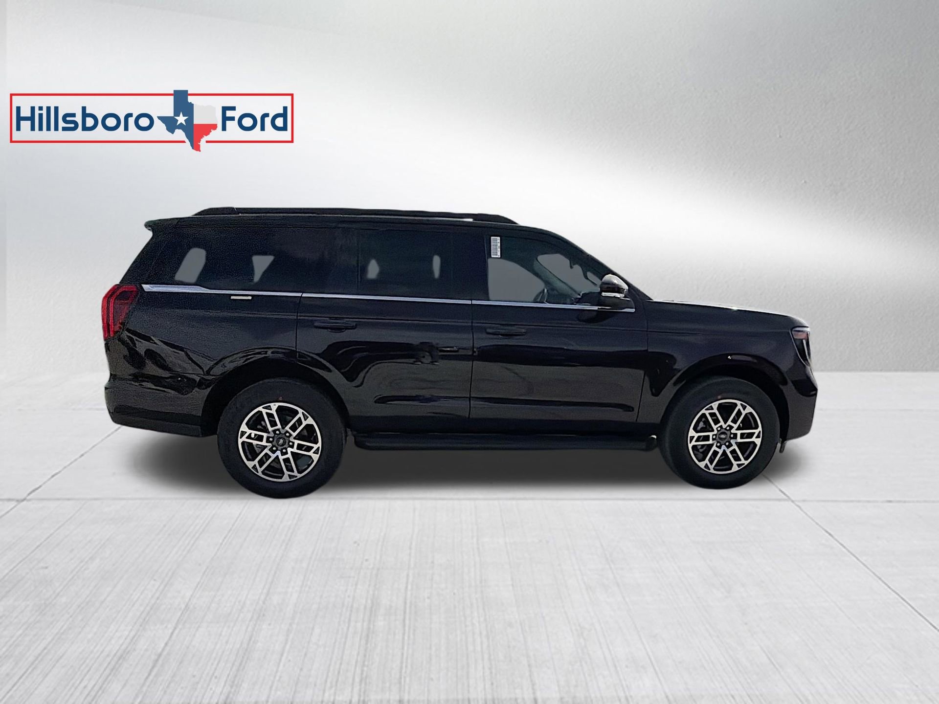 New 2026 Ford Expedition Active image 5