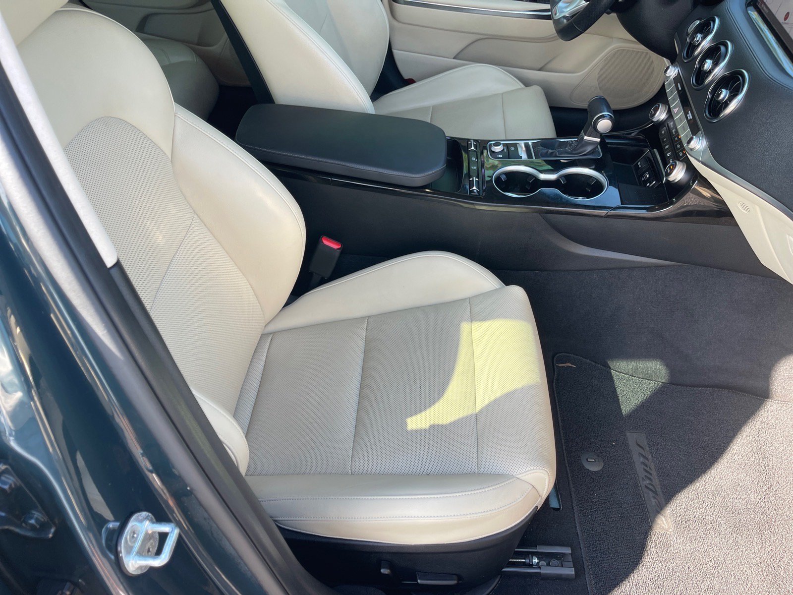 Used 2022 Kia Stinger GT-Line w/ Sun & Sound Package RWD image 19