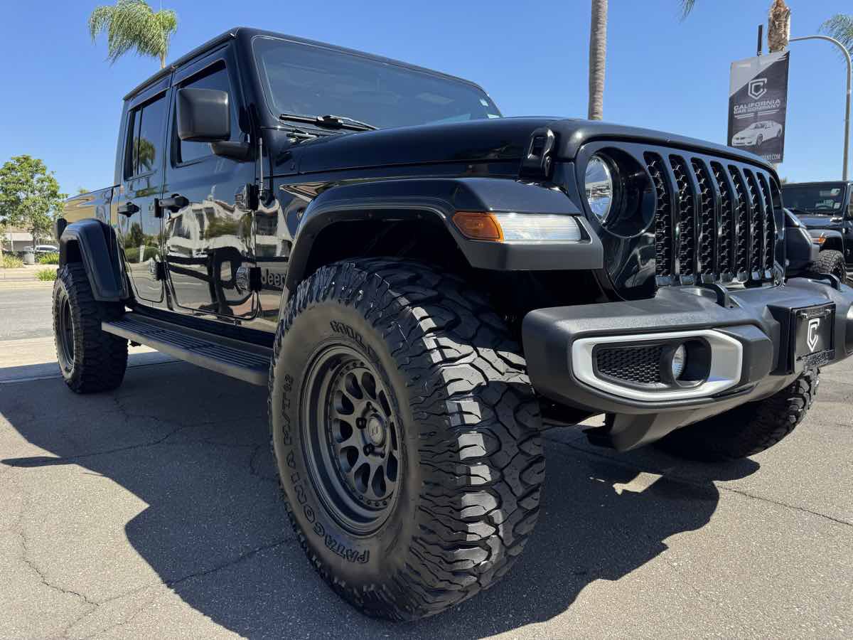 Used 2021 Jeep Gladiator Sport AWD/4WD image 11