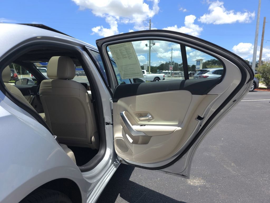 Used 2020 Mercedes-Benz A 220 image 12