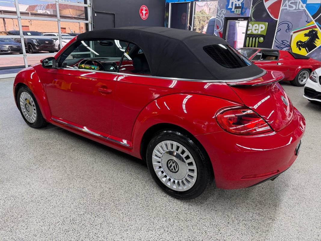 Used 2014 Volkswagen Beetle 1.8T FWD image 3