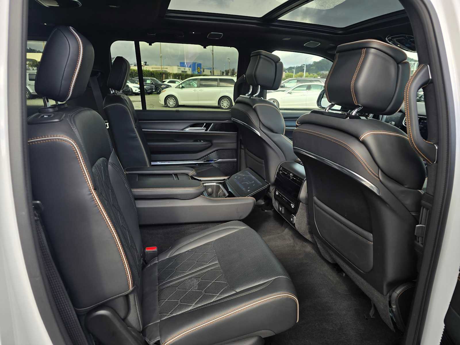 Used 2024 Jeep Grand Wagoneer L Series III w/ Quick Order Packagew 28T image 12