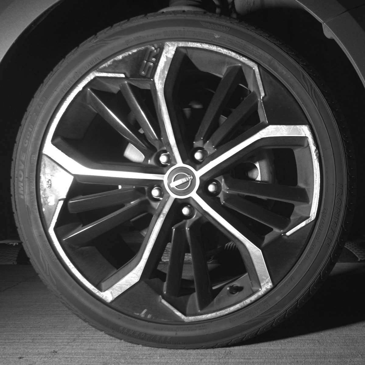 Used 2025 Nissan Altima 2.5 SR image 13