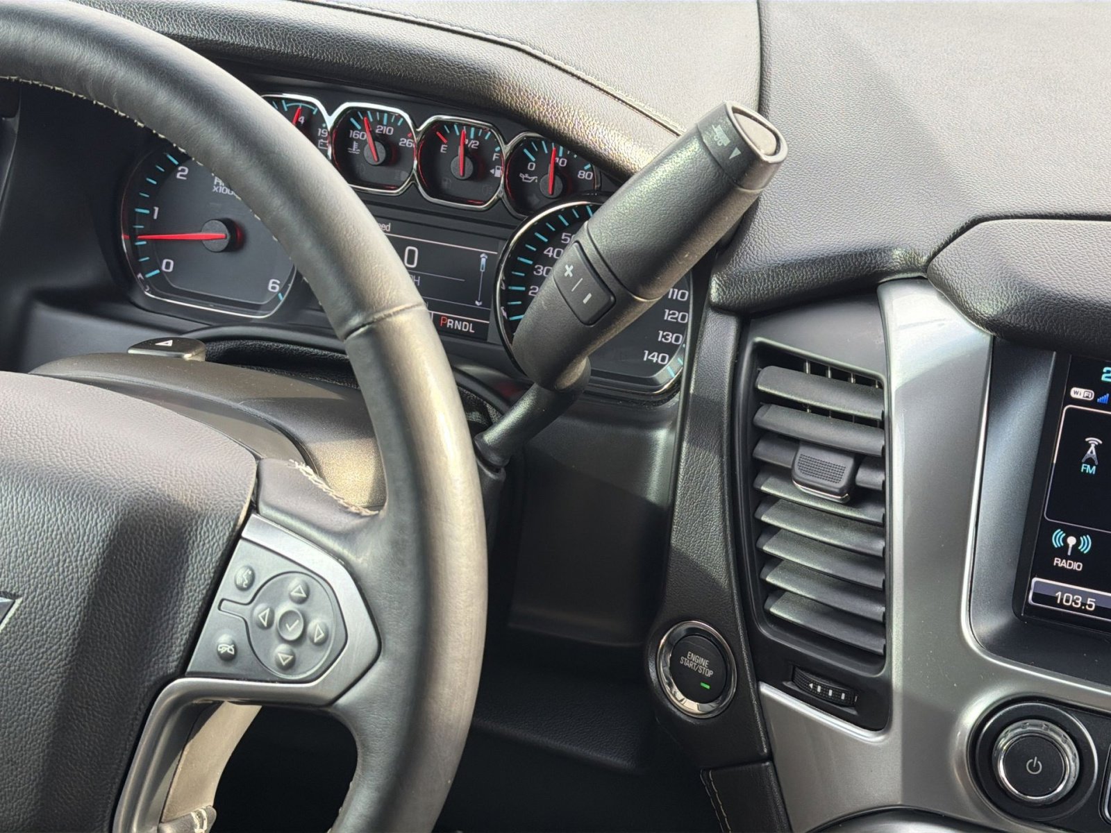 Used 2020 Chevrolet Suburban LT w/ Luxury Package image 21