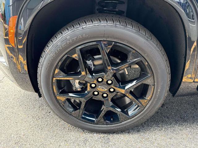 New 2026 Chevrolet Traverse RS w/ LPO, Floor Liner Package FWD image 4