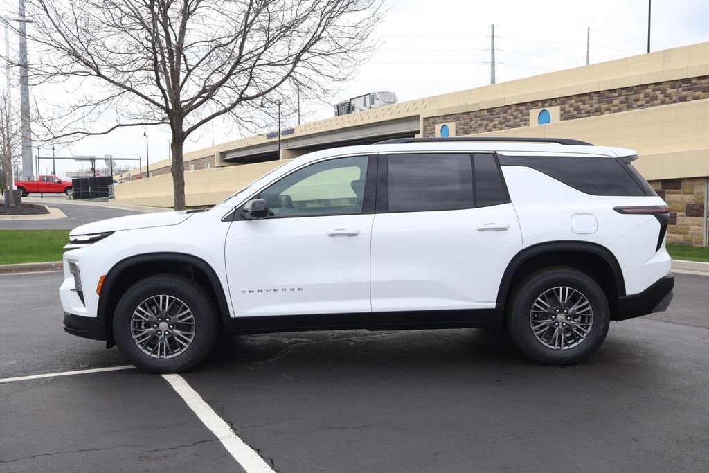 New 2026 Chevrolet Traverse LT w/ Driver Confidence Package FWD image 4