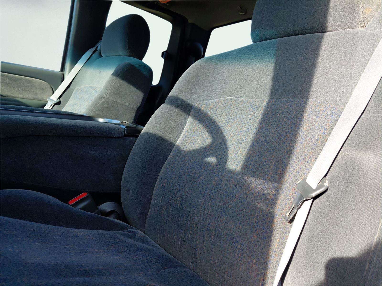 Used 2000 Chevrolet Silverado 1500 LS w/ Off-Road Chassis Pkg image 9