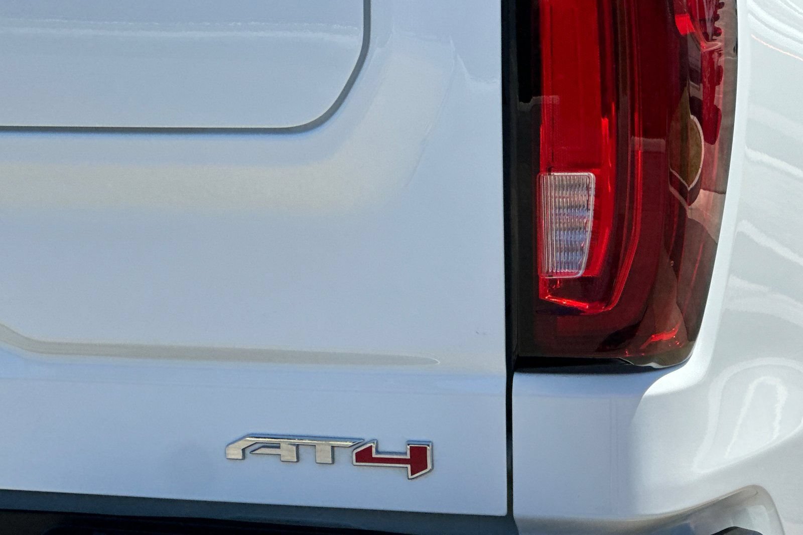 Certified 2025 GMC Sierra 1500 AT4 AWD/4WD image 28
