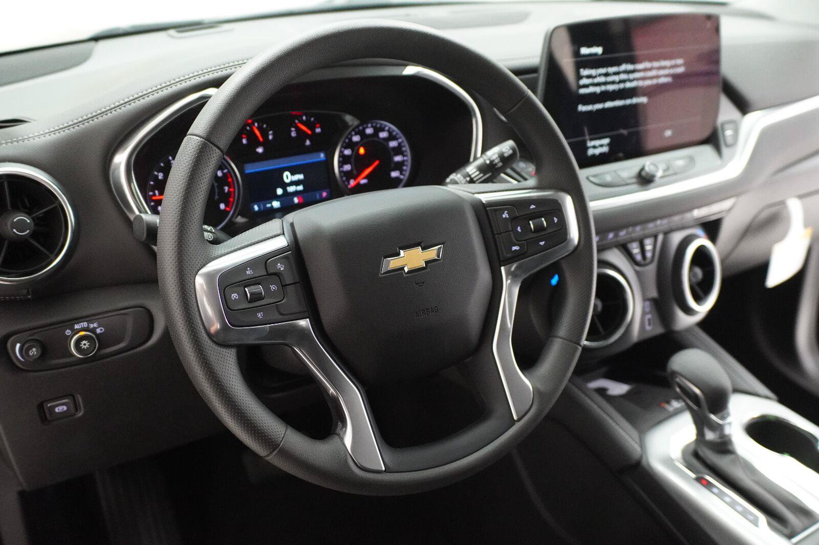 New 2026 Chevrolet Blazer LT w/ Convenience Package FWD image 7