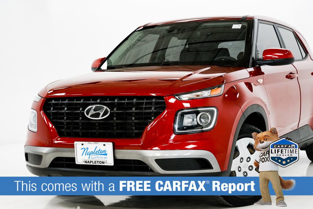 Used 2020 Hyundai Venue SE image 2