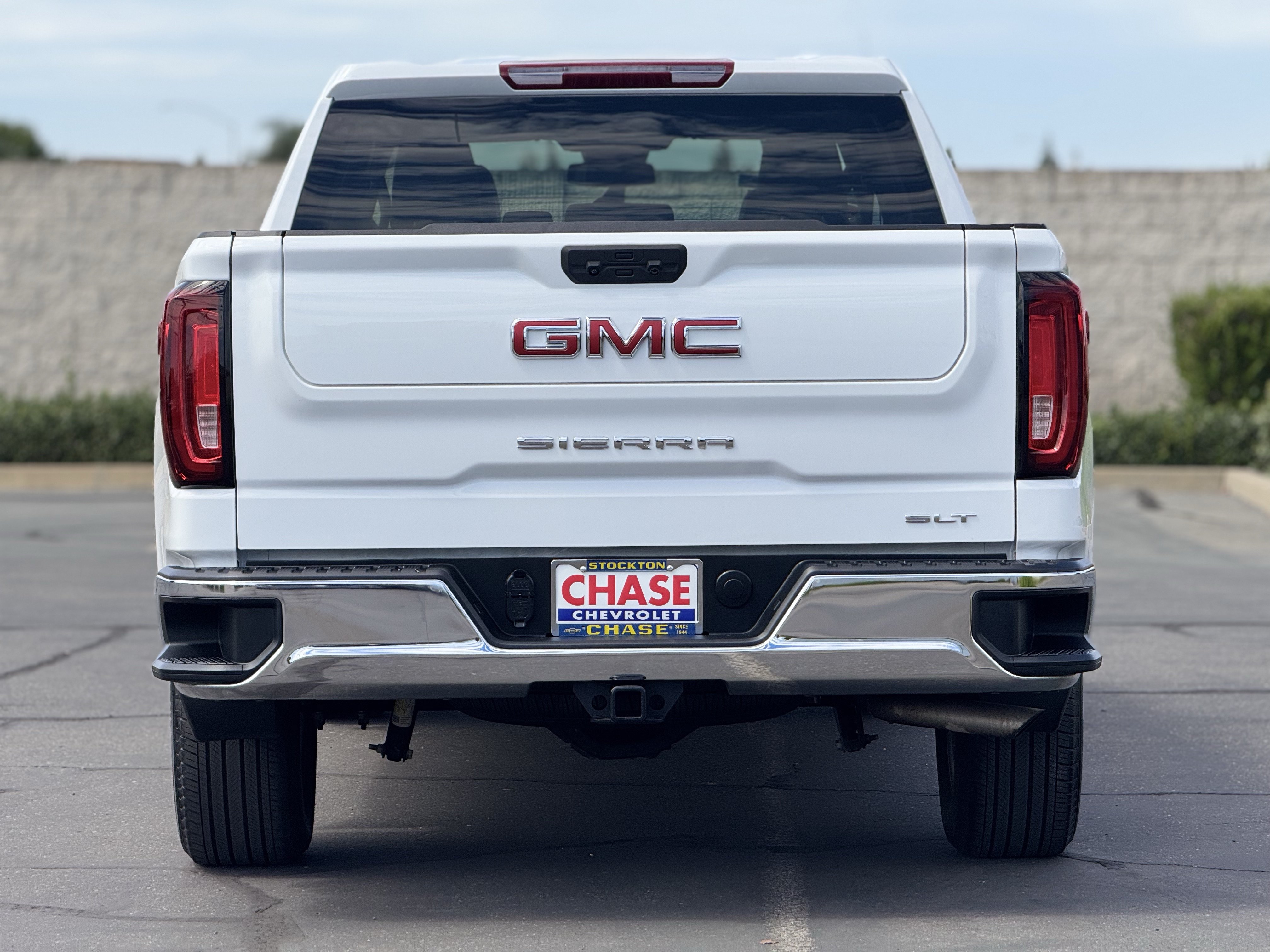 Certified 2026 GMC Sierra 1500 SLT AWD/4WD image 6
