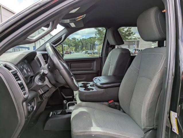 Used 2024 RAM 3500 Tradesman w/ Chrome Appearance Group AWD/4WD image 10