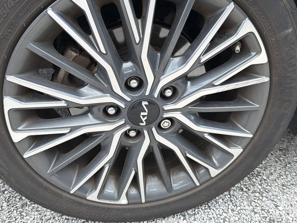 Certified 2024 Kia Forte GT-Line w/ GT-Line Premium Package FWD image 9