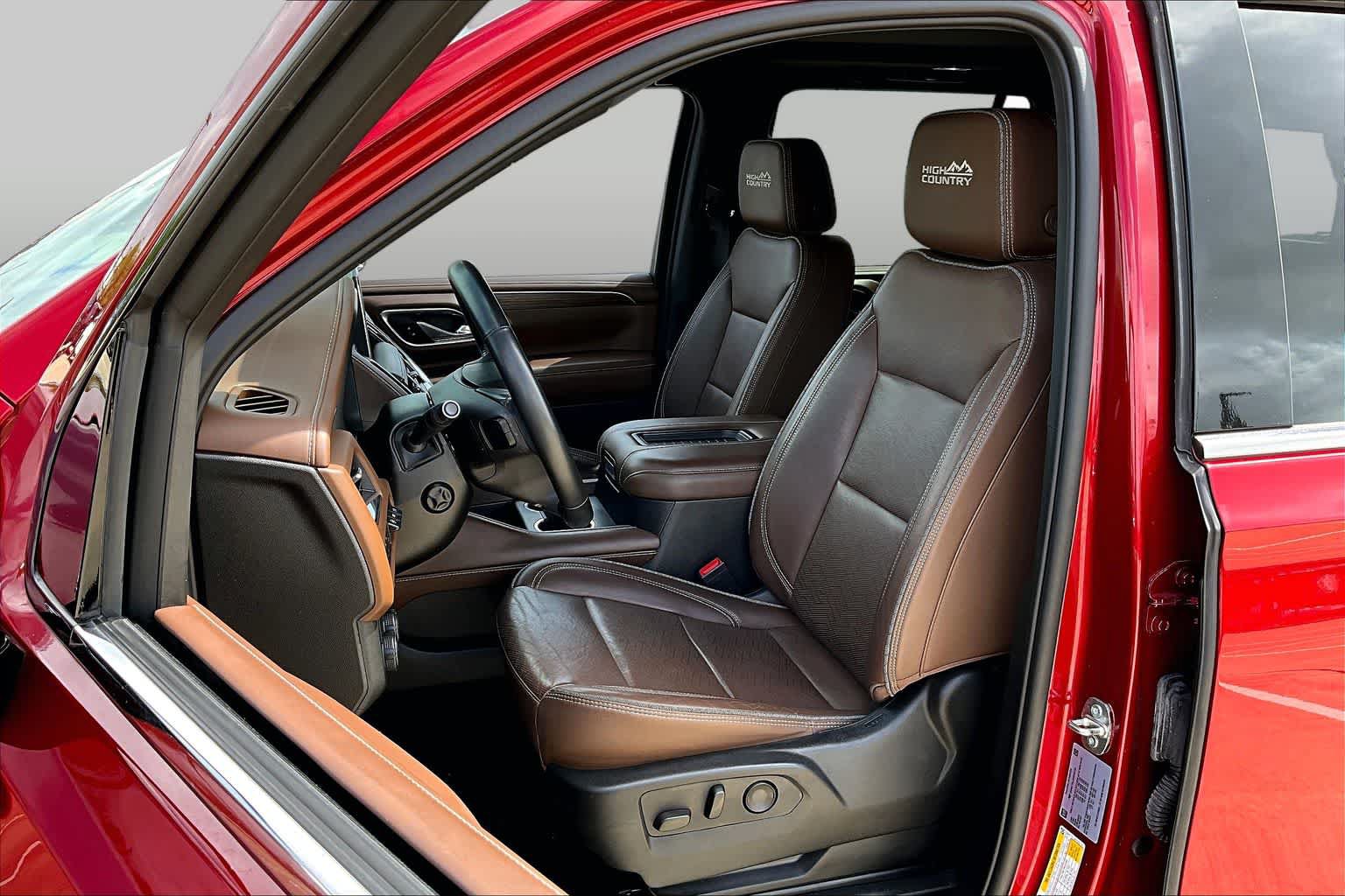 Used 2023 Chevrolet Tahoe High Country w/ LPO, Illumination Package RWD image 8