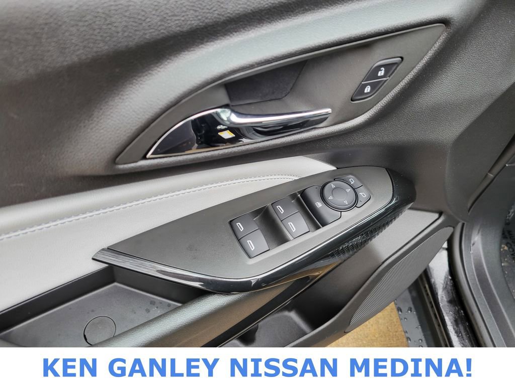 Used 2025 Chevrolet Trax LT image 36