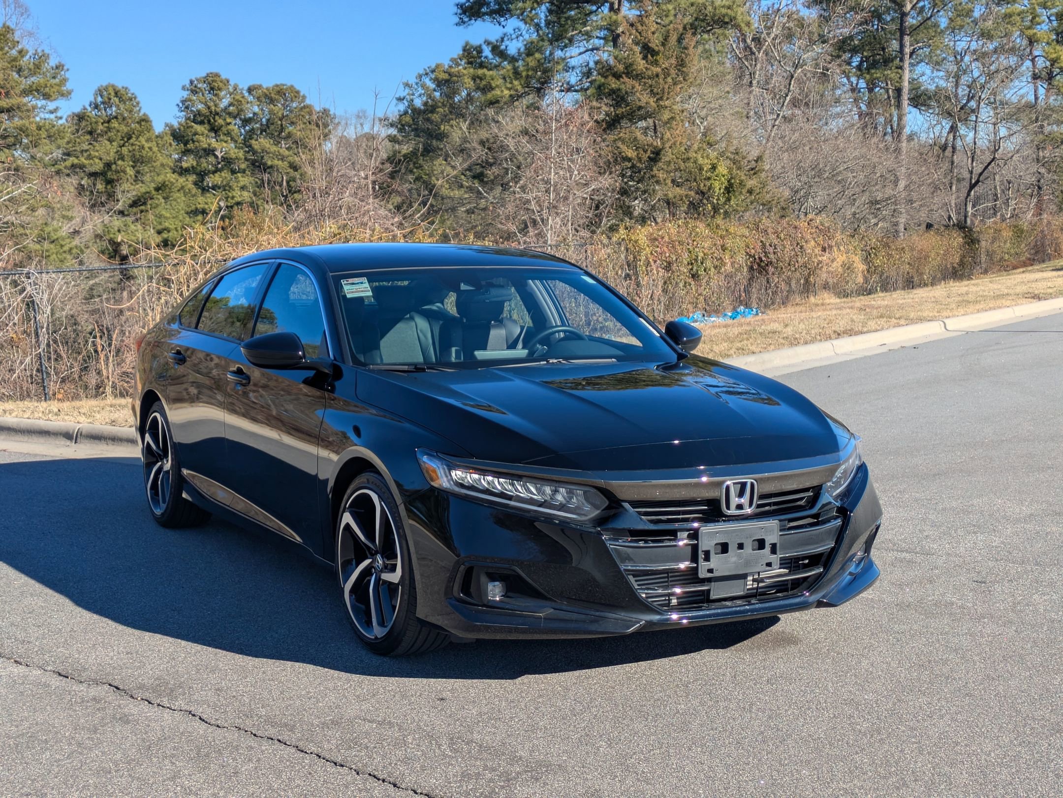 Used 2022 Honda Accord Sport image 3