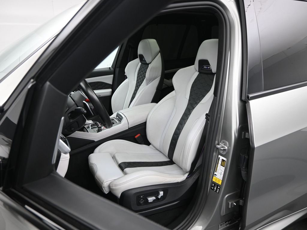 Used 2020 BMW X5 M Competition w/ Executive Package image 9