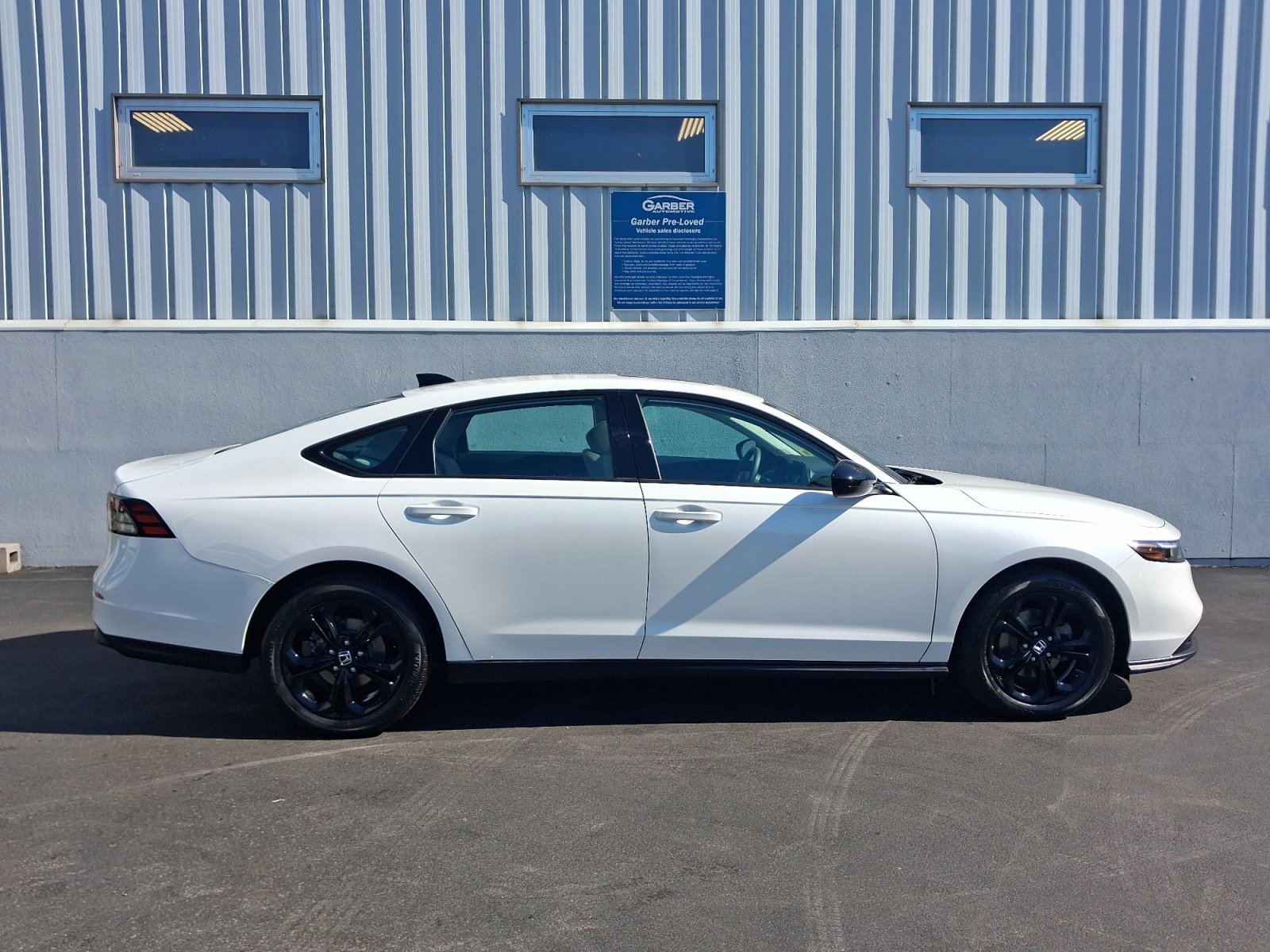 Used 2025 Honda Accord SE image 9