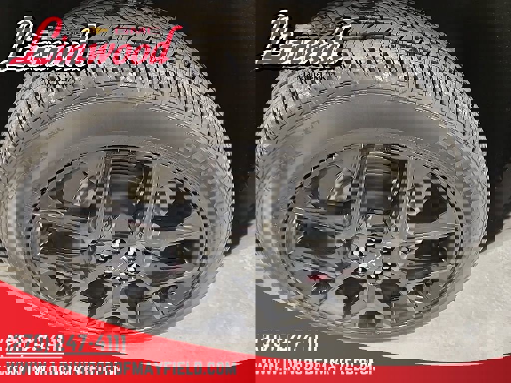 New 2026 Chevrolet Traverse RS image 9