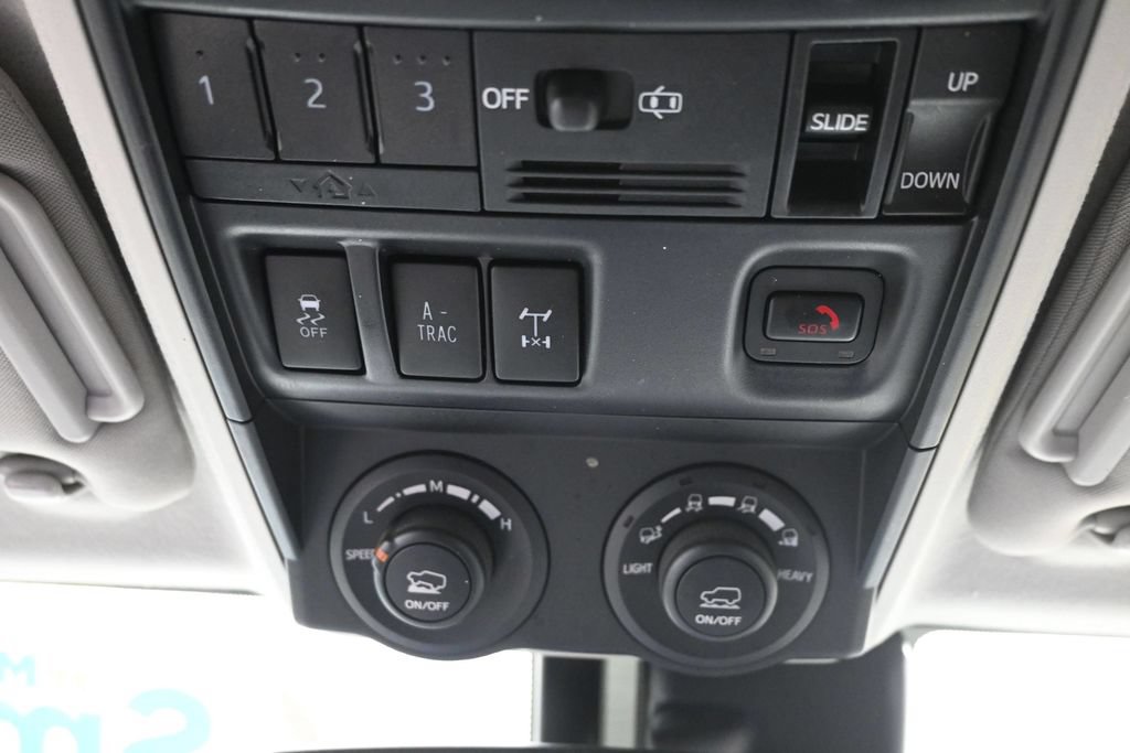 Used 2020 Toyota 4Runner TRD Off-Road Premium w/ Moonroof Package AWD/4WD image 21