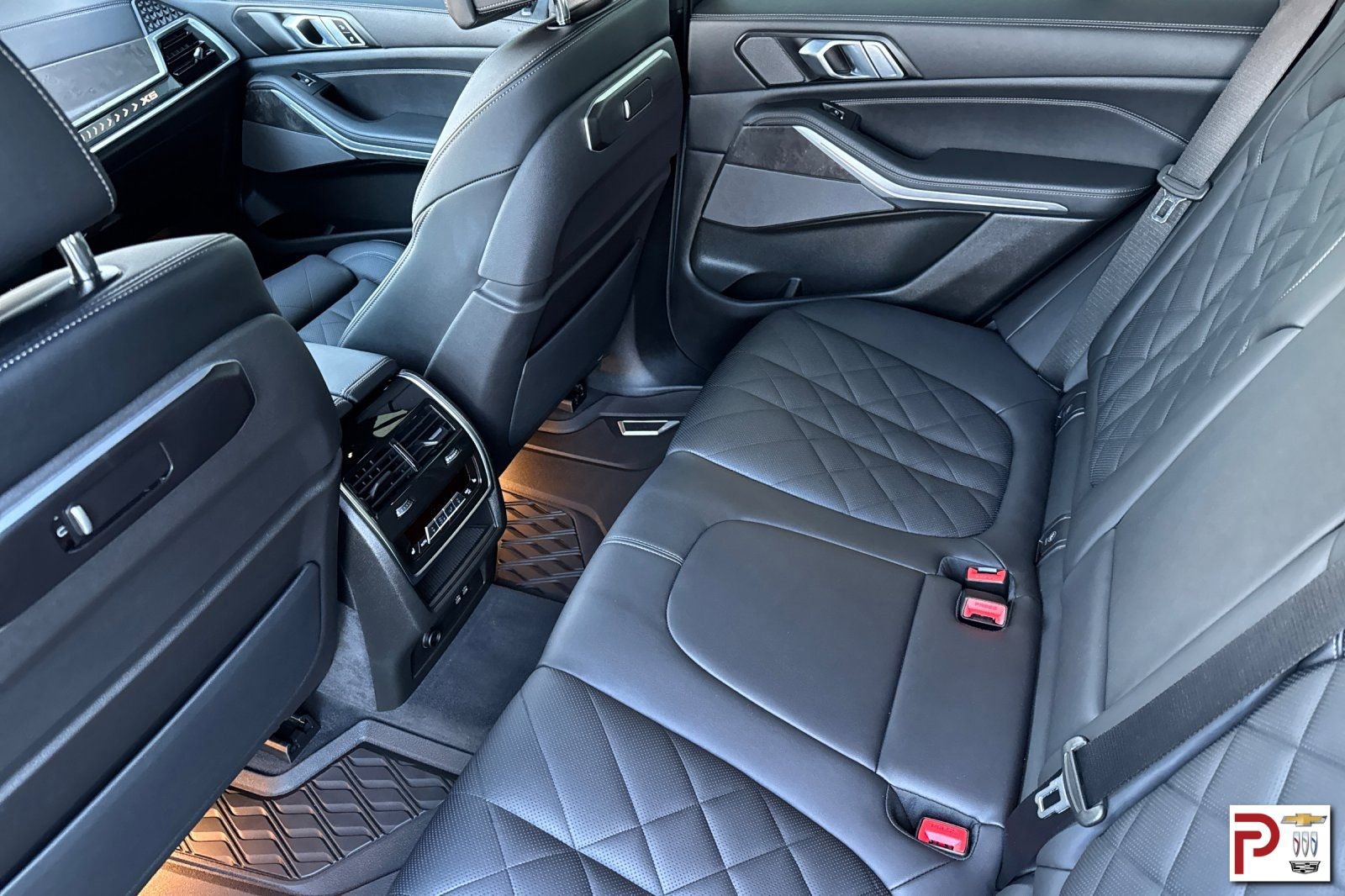 Used 2026 BMW X5 xDrive50e image 14