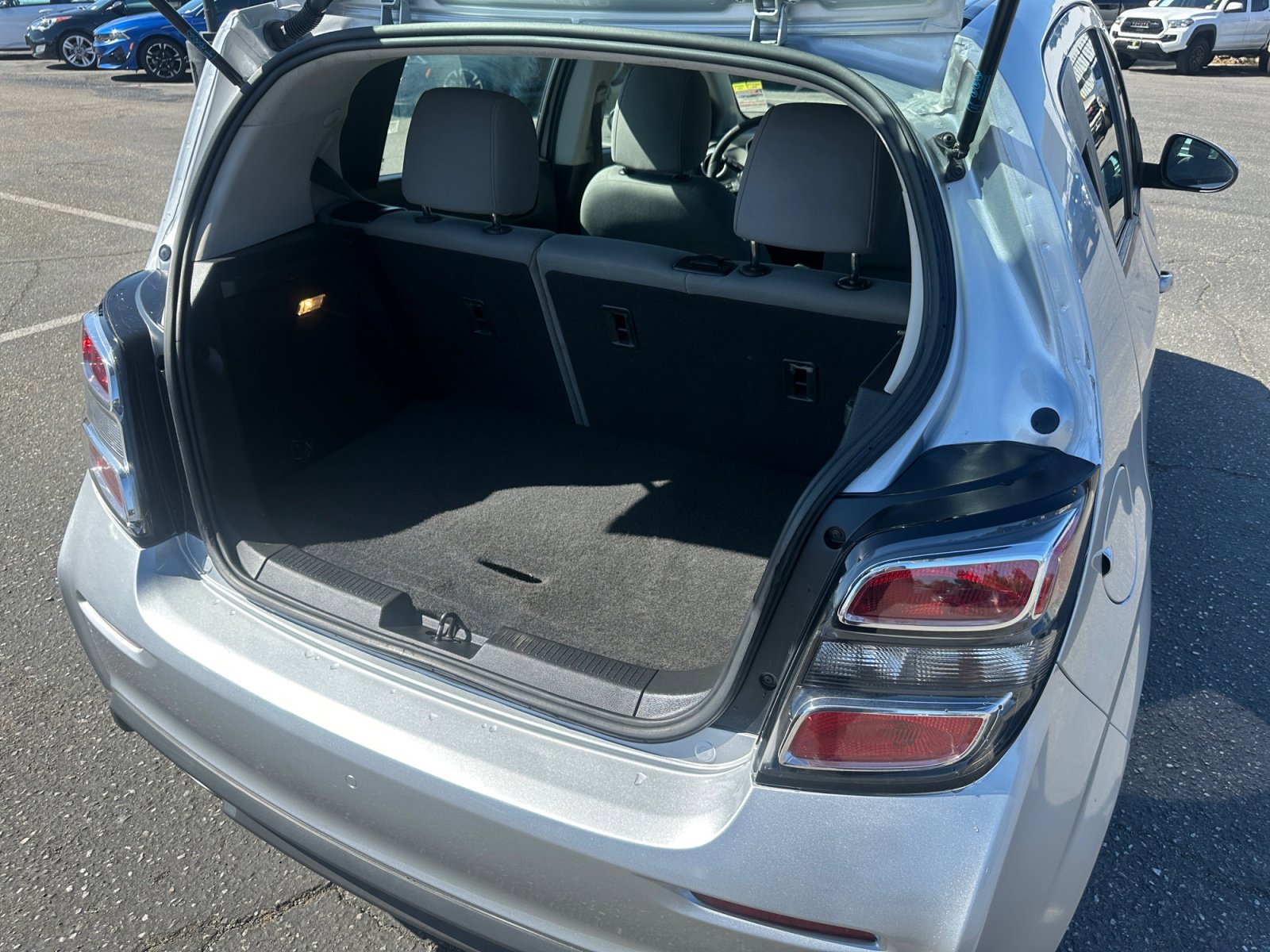 Used 2020 Chevrolet Sonic LT image 17