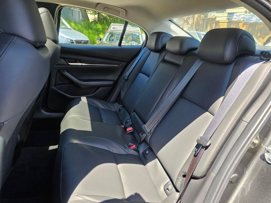 Used 2025 MAZDA MAZDA3 s FWD image 19