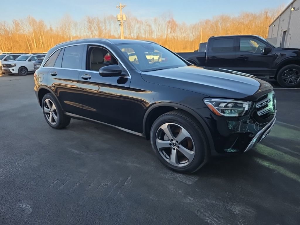 Used 2022 Mercedes-Benz GLC 300 4MATIC image 4