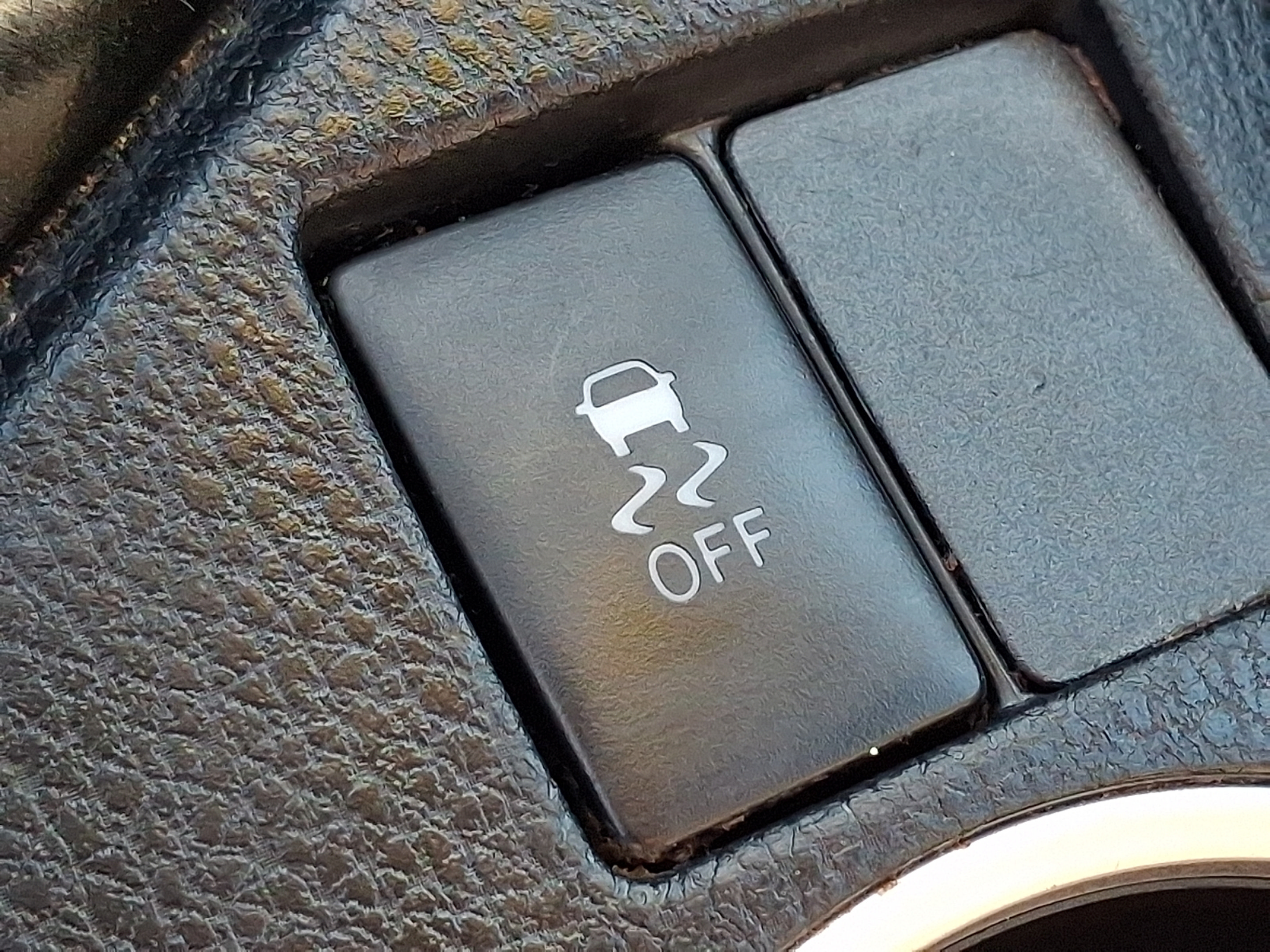 Used 2017 Toyota Corolla LE w/ Carpet Mat Package (TMS) FWD image 22