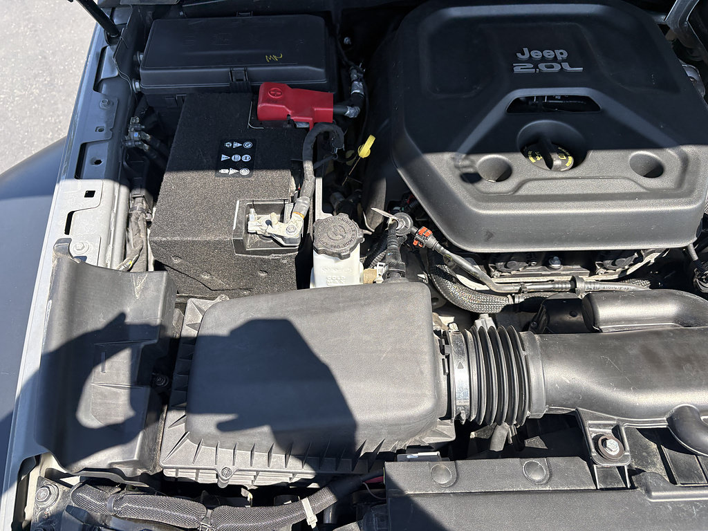 Used 2019 Jeep Wrangler Sport AWD/4WD image 31