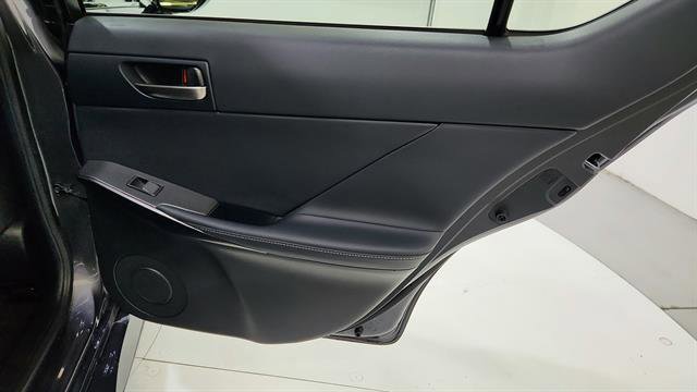 Used 2022 Lexus IS 350 F Sport w/ Accessory Package image 33