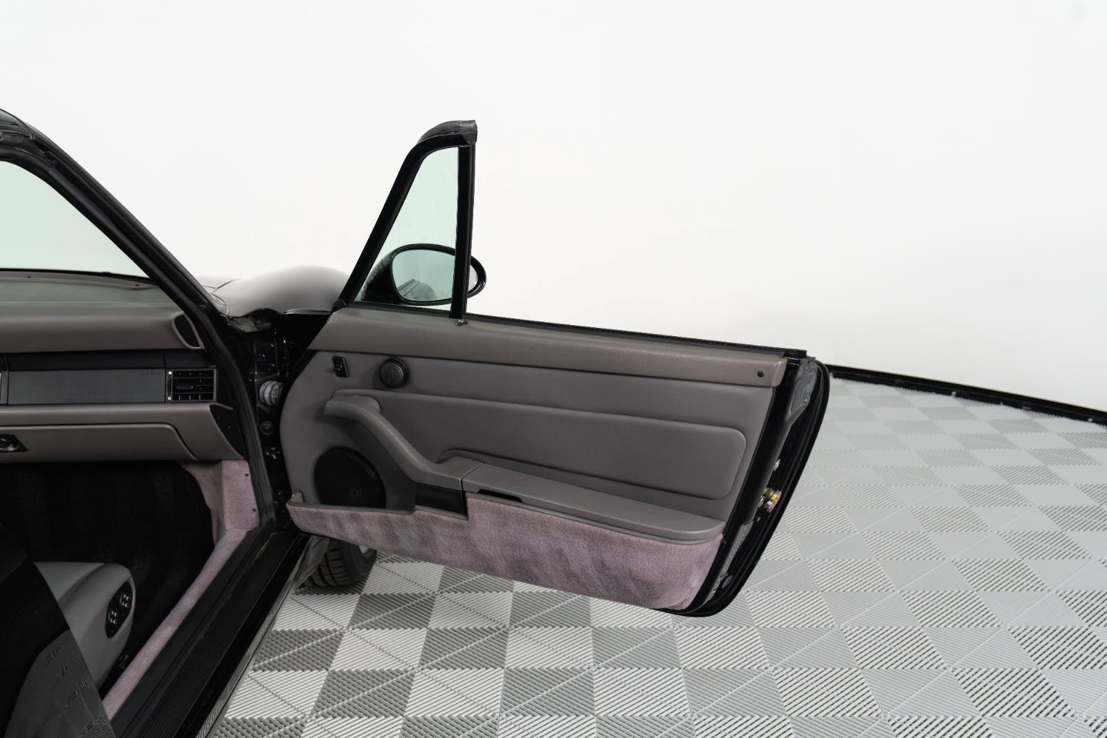 Used 1996 Porsche 911 Targa RWD image 30