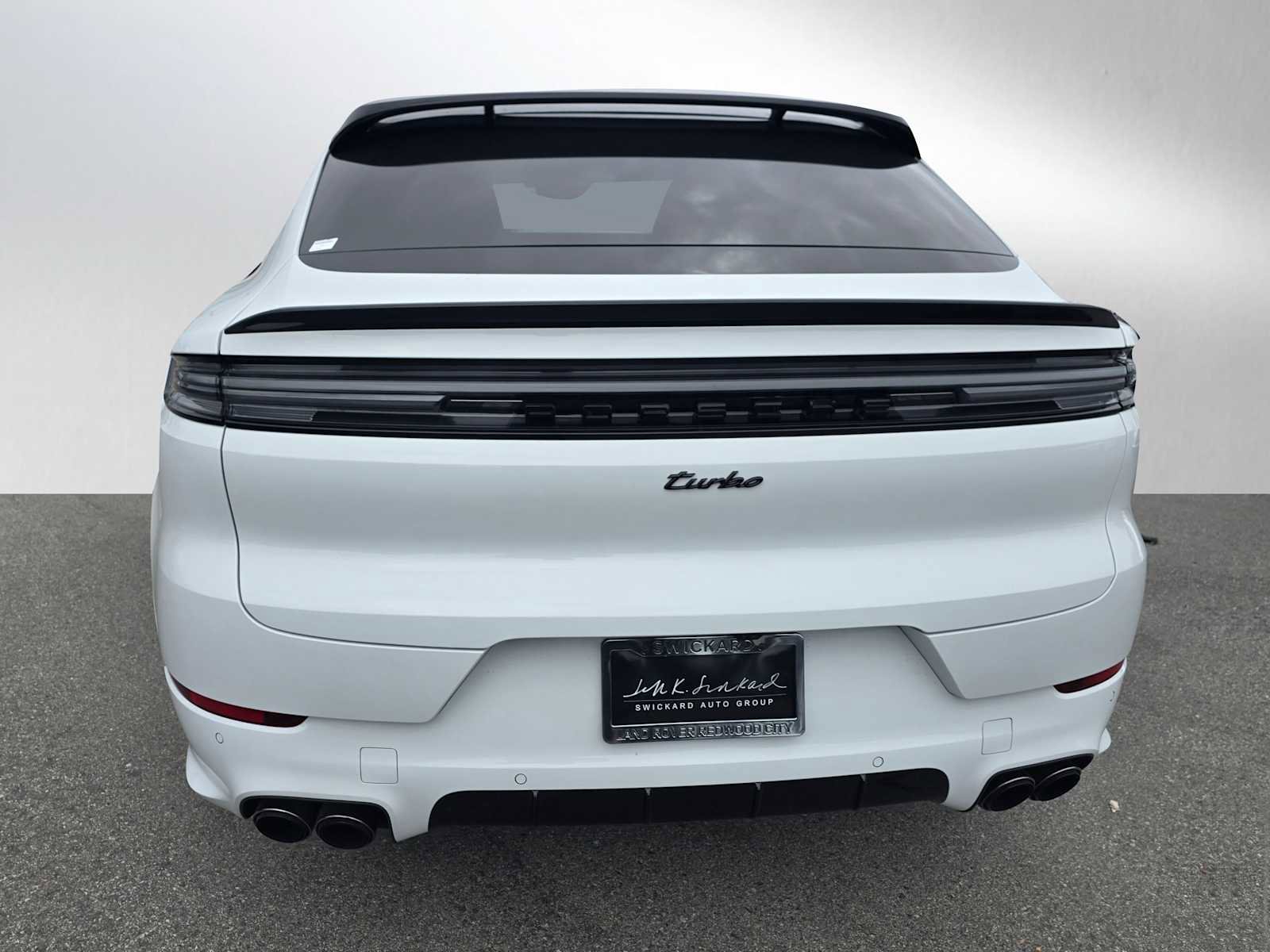 Used 2025 Porsche Cayenne Turbo AWD/4WD image 4