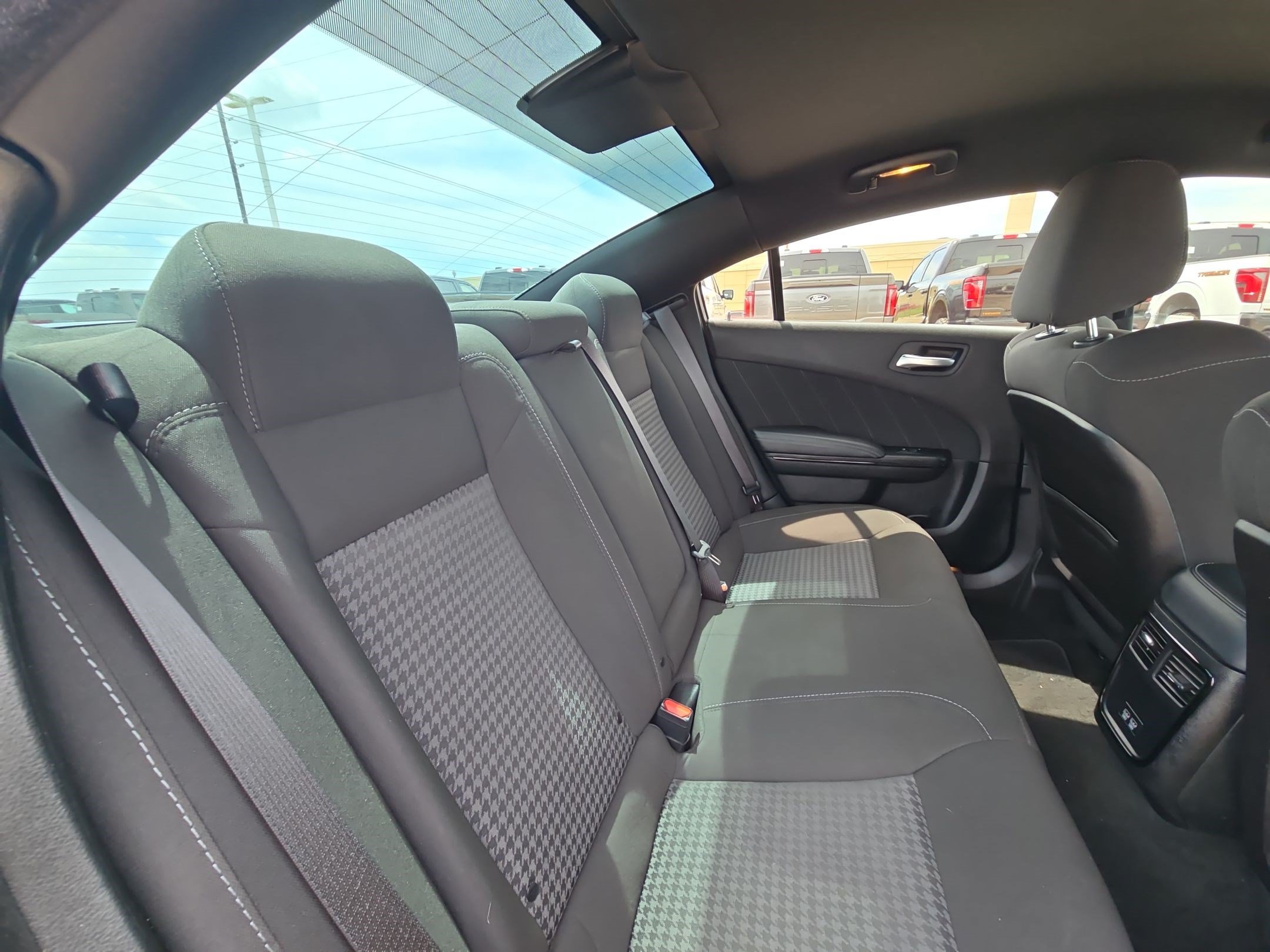 Used 2023 Dodge Charger R/T w/ Blacktop Package RWD image 28