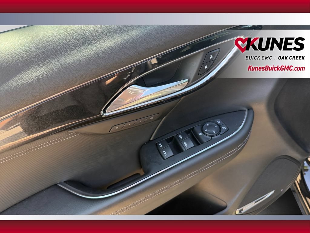 Used 2024 Buick Envision Preferred AWD/4WD image 21
